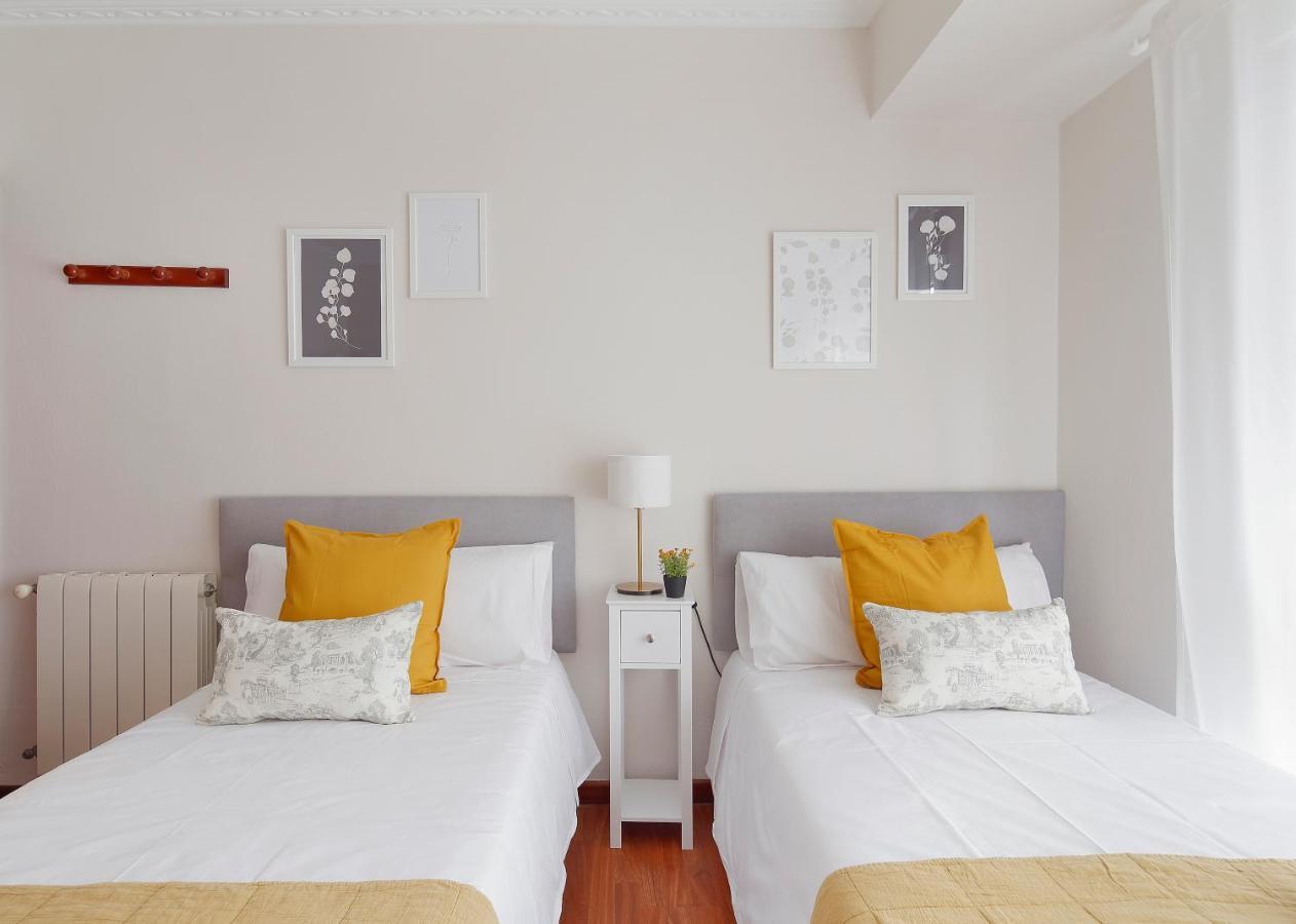 115A - Amplia Vivienda En Playa San Lorenzo Gijon Exterior photo